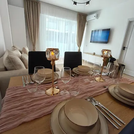 Nova Suite's 2 Apartamento Năvodari